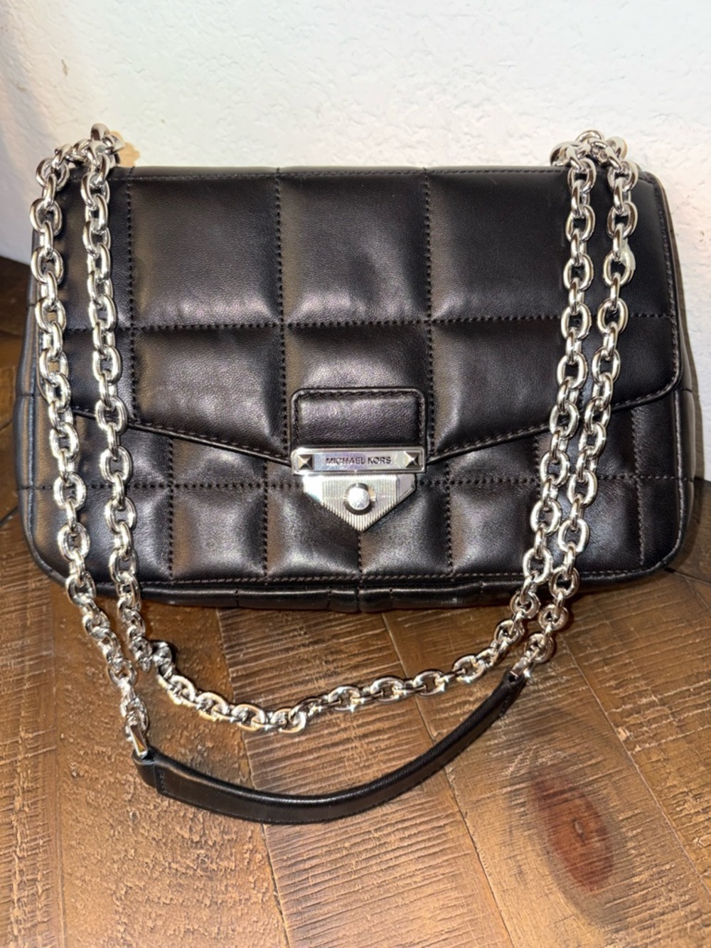 Michael Kors Black Quilted Shoulder Bag with Silver Chain - Picture 3 of 8
